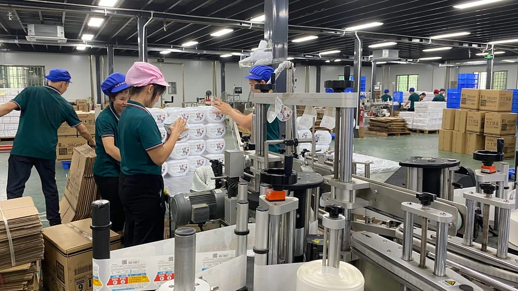 IKEDA R&D team developing innovative household cleaning products