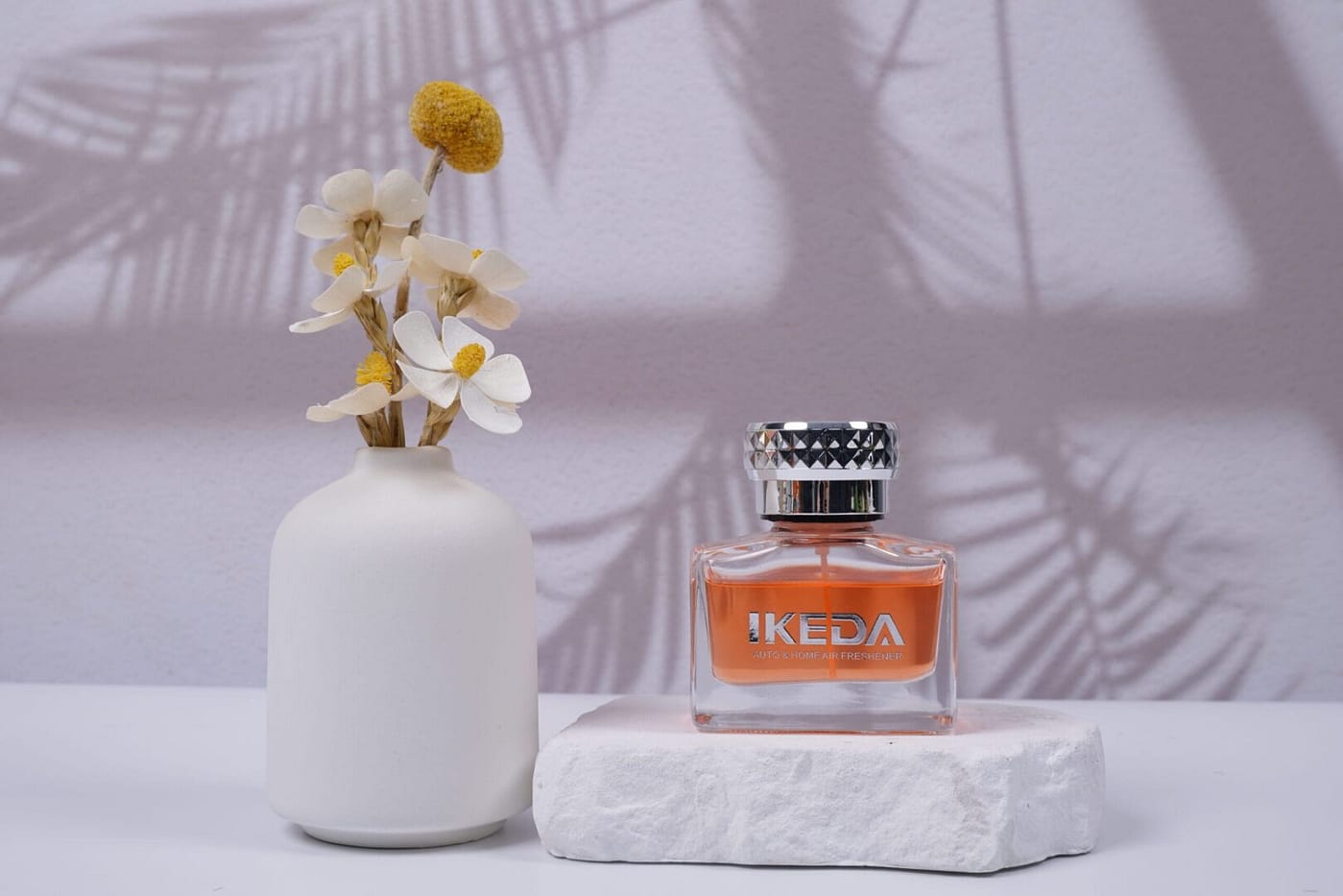 Enduring Fragrance from 60ml Glass Bottle Car Freshener - Image 4